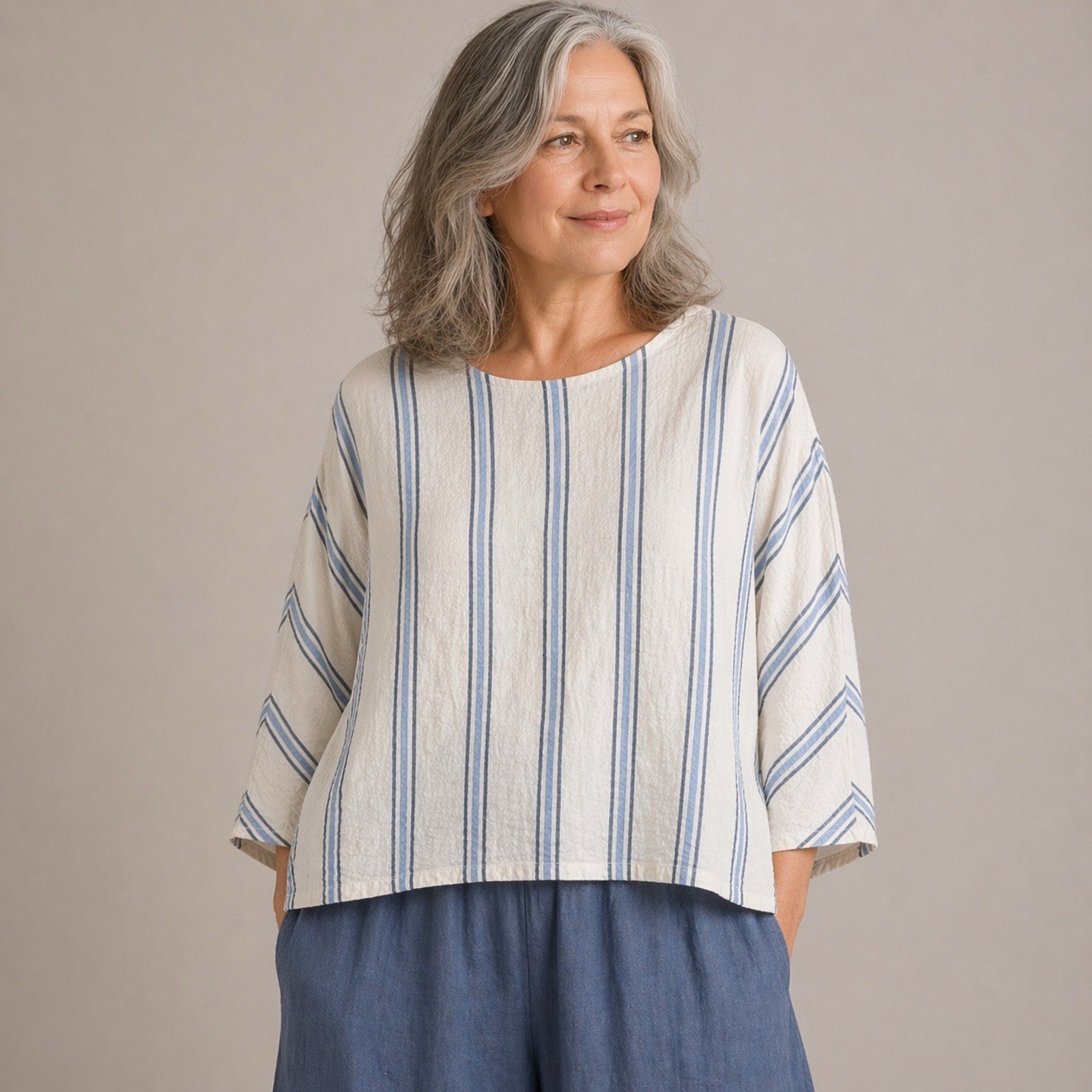 Habitat Top Xs White Blue Stripe Lightweight Crinkle Crepe 3/4 Dolman Boxy
